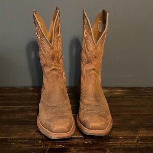 Ariat Heritage Roughstock Boots